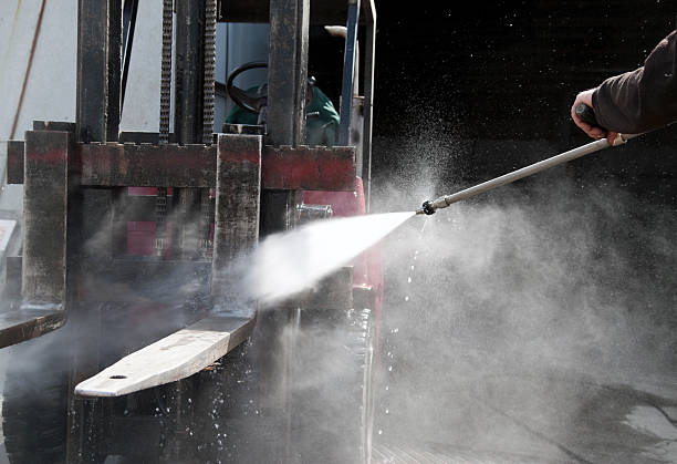 Best Gutter Cleaning and Brightening in Channel Lake, IL